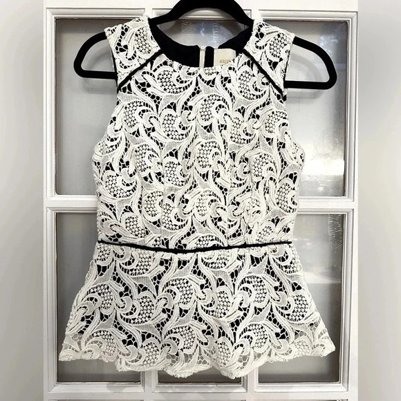 Anthropologie | Maeve | Scrolling Lace Peplum Top Sleeveless Blouse Size 2 XS - Picture 3 of 11